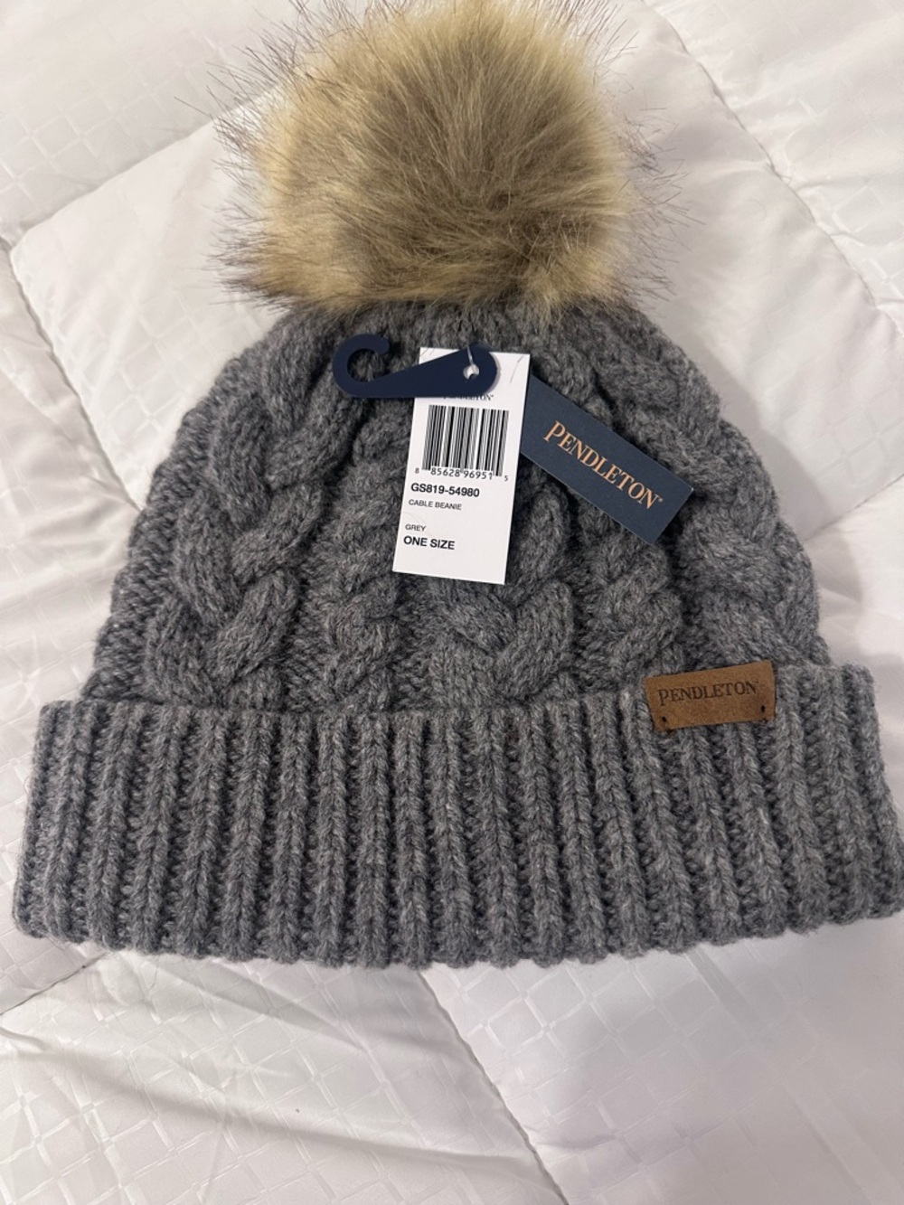 Pendleton Women’s Cable Knit Pom Beanie - Grey